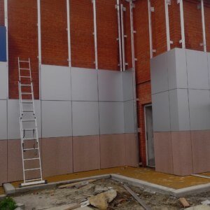 Фото Монтаж подсистемы вентилируемого фасада из оцинкованных металлокассет